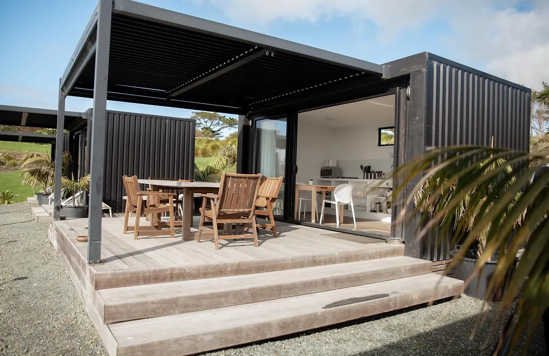 Aotearoa Surf Eco Pods-1