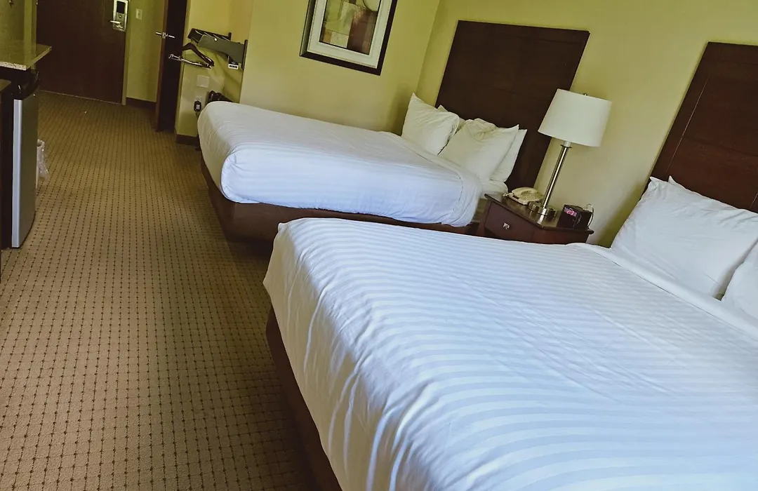 Cobblestone Inn & Suites - Bloomfield-1