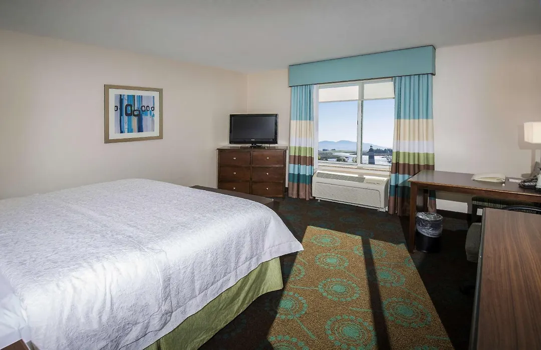 Hampton Inn & Suites Suisun City Waterfront-1