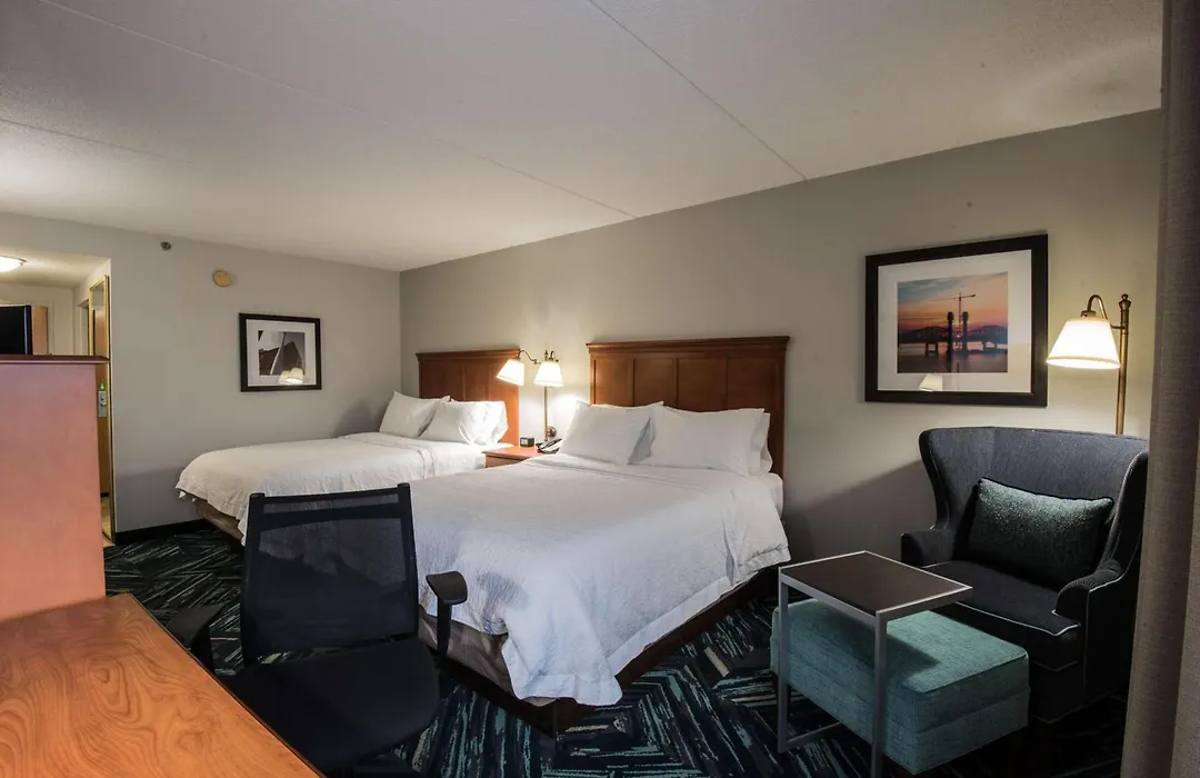 Hampton Inn Clarksville-1