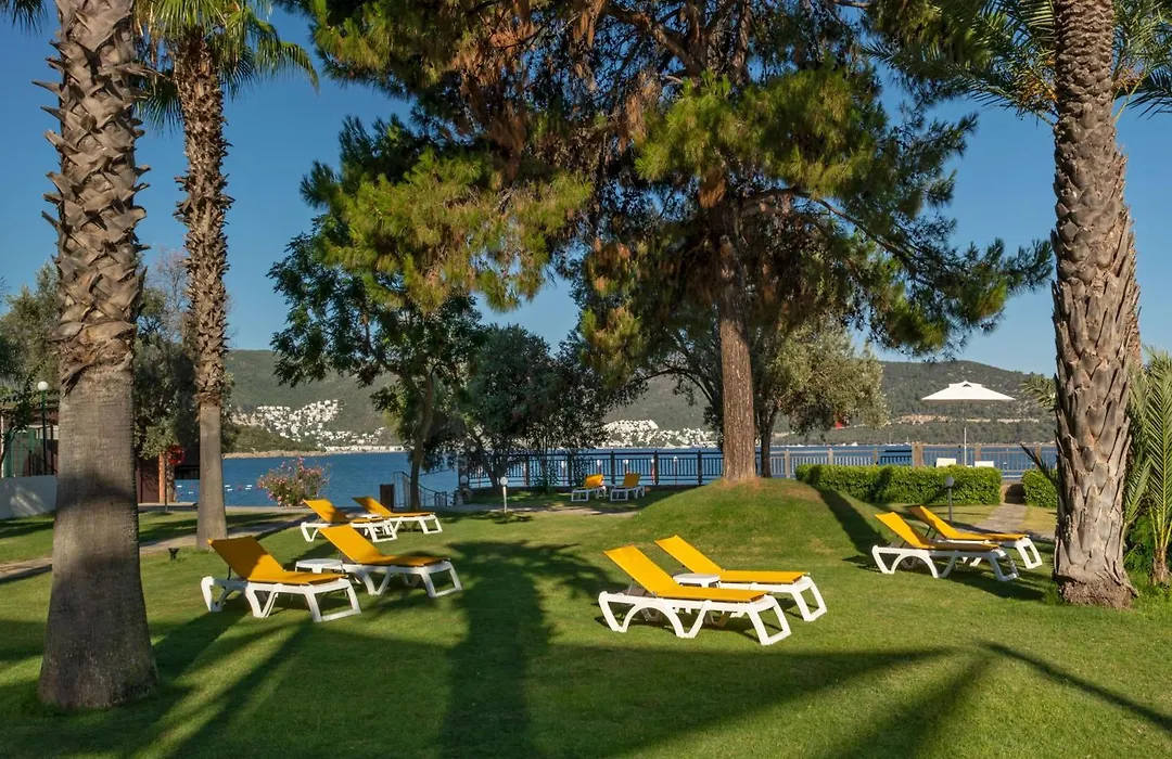 Doubletree By Hilton Bodrum Isil Club Ultra All-Inclusive Resort-1