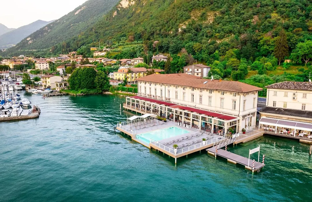 Araba Fenice Hotel-1