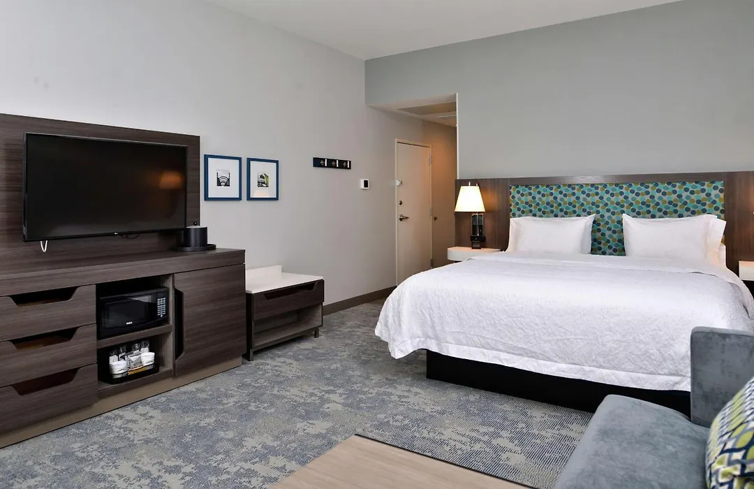Hampton Inn Cedar Falls Downtown, Ia-1