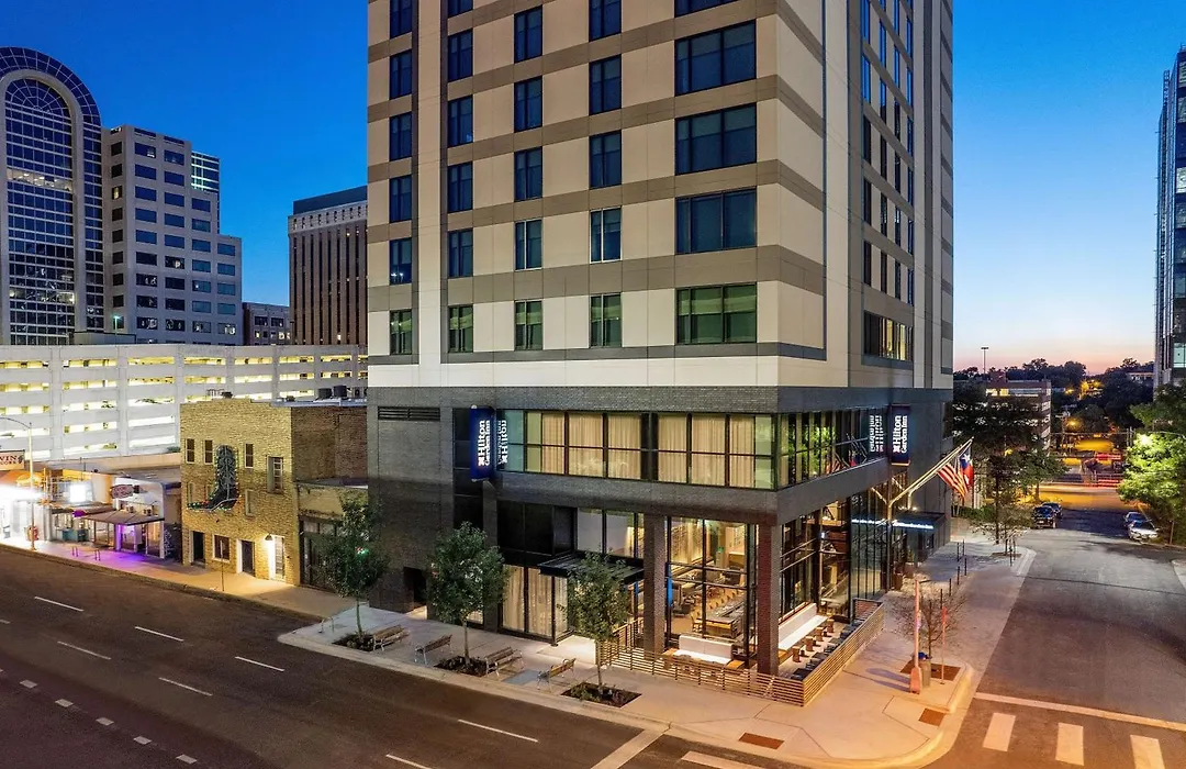 Hilton Garden Inn Austin University Capitol District-1