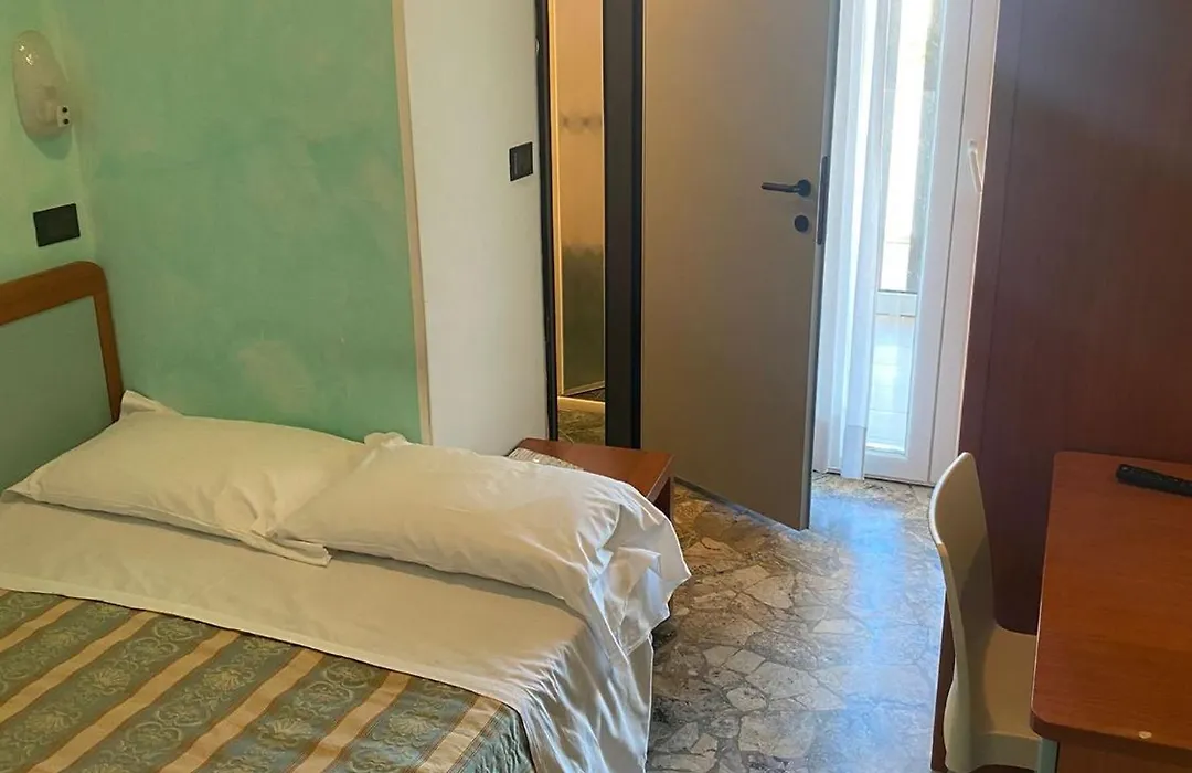 Hotel Vernel-1