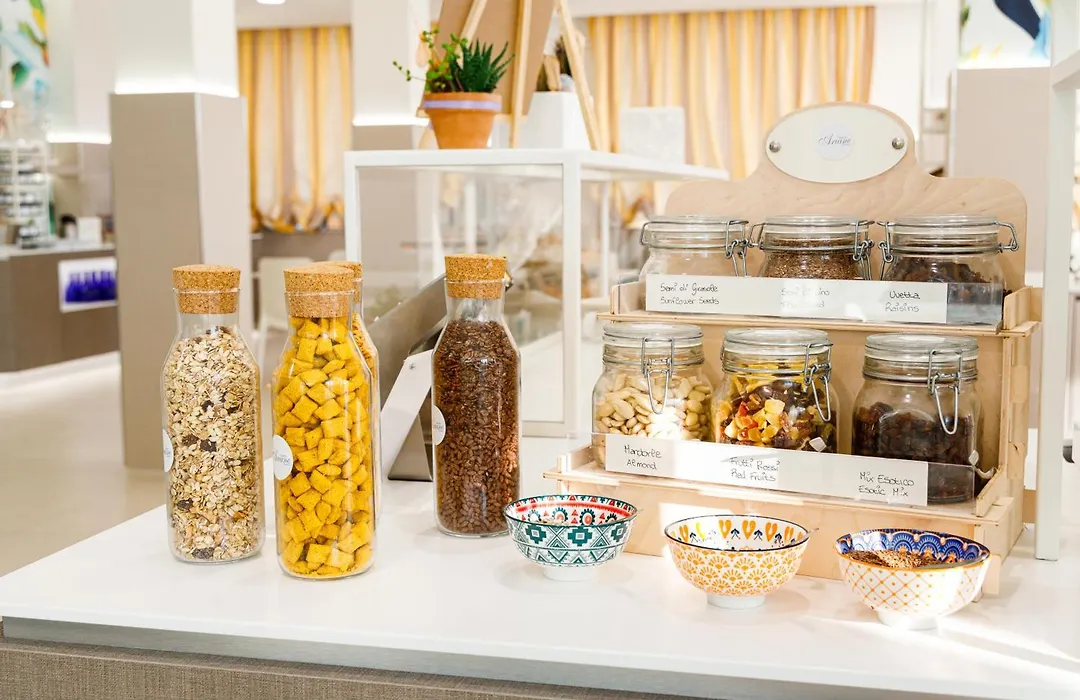 Hotel Ariane - Beachfront, Xxl Breakfast & Sea View-1