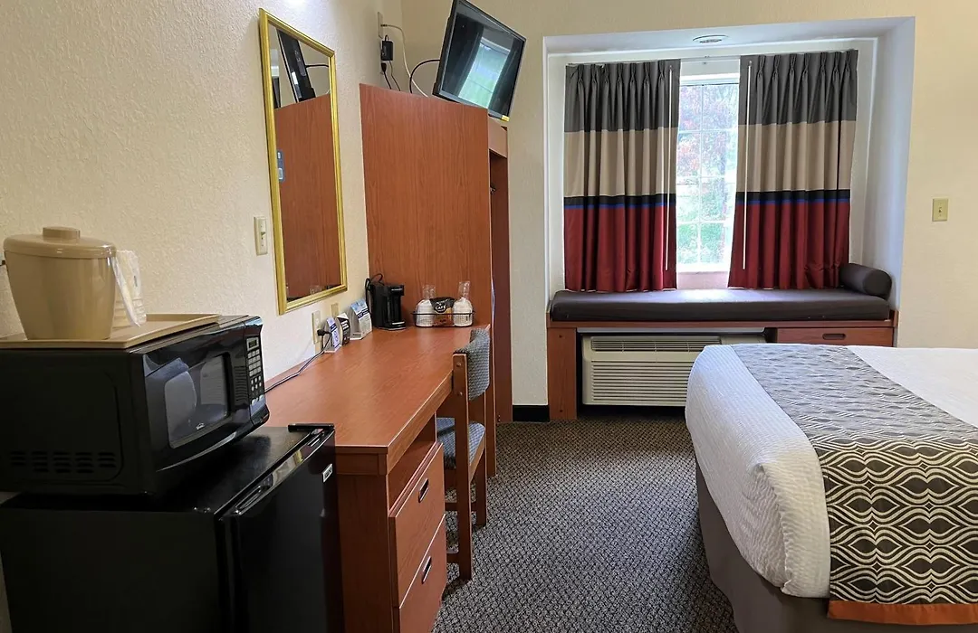 Microtel Inn And Suites By Wyndham - Lady Lake/ The Villages-1