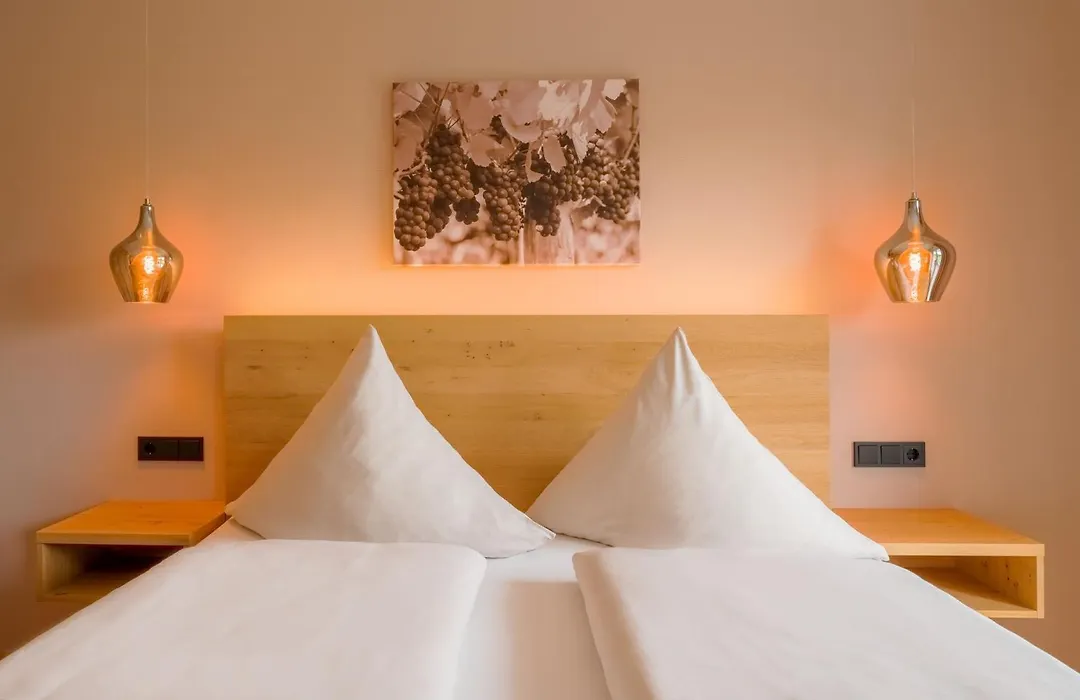 Main-Vinotel Weingut Helmstetter-1