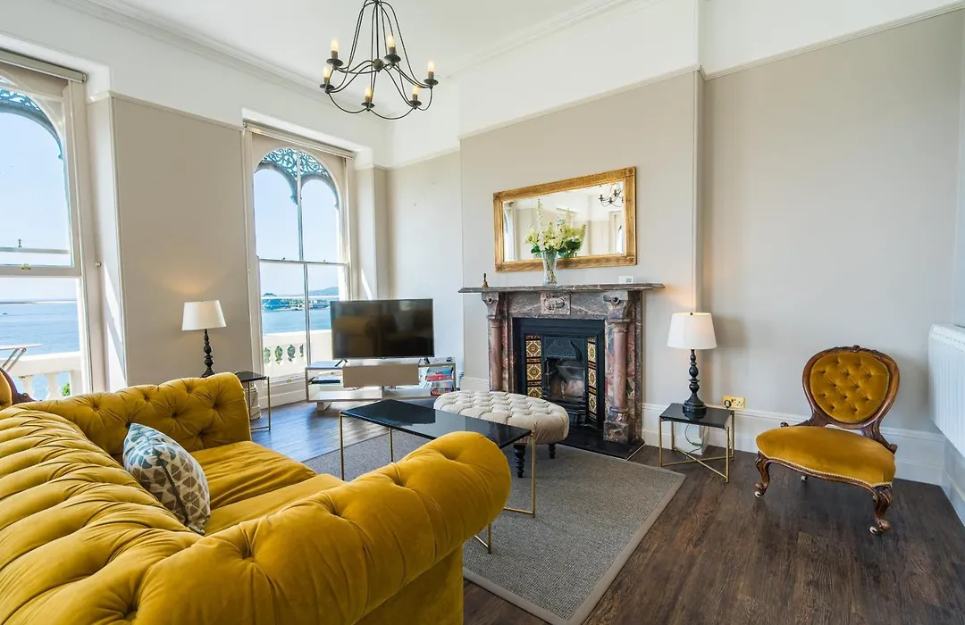 1 Elliot Terrace-1