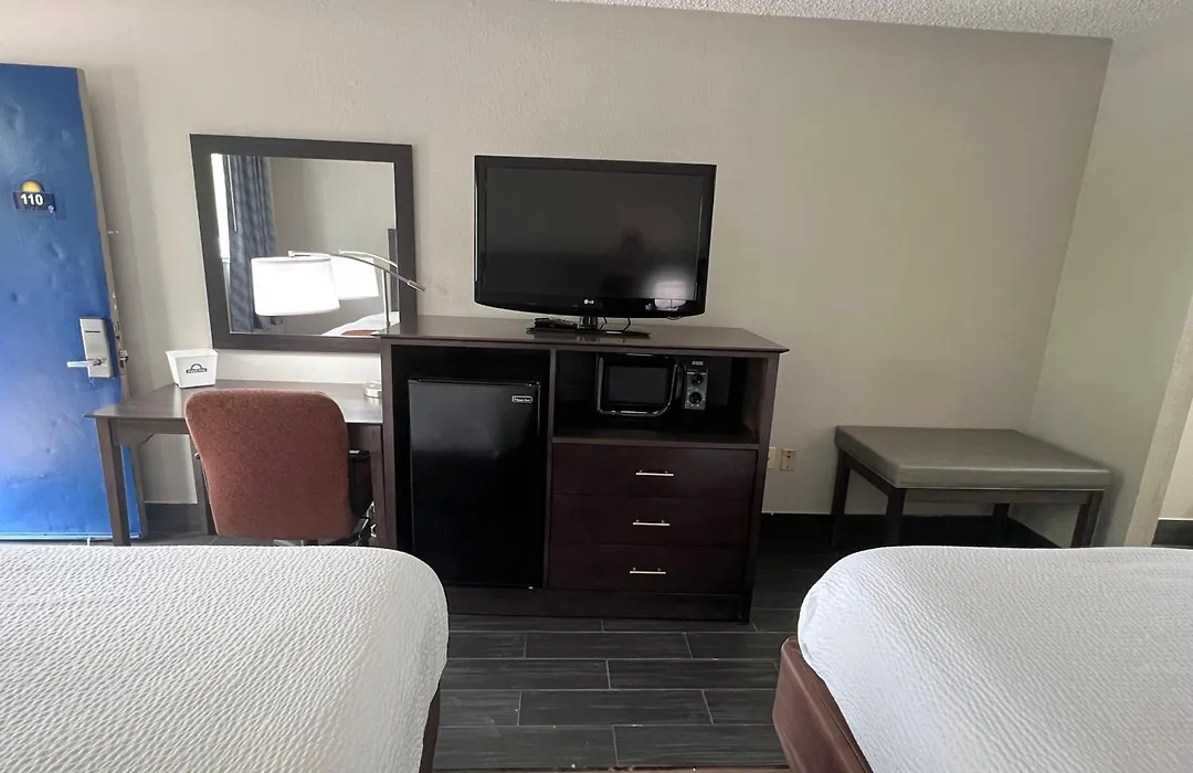 Americas Best Value Inn & Suites Monroe-1