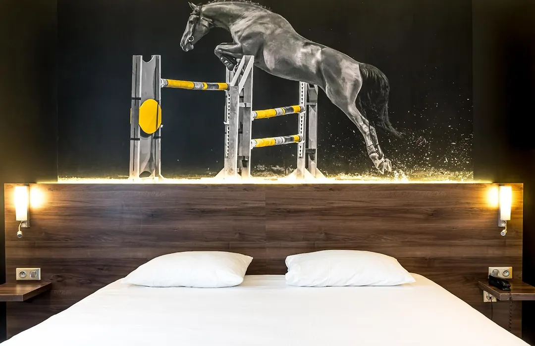 ibis Styles Saumur Gare Centre-1