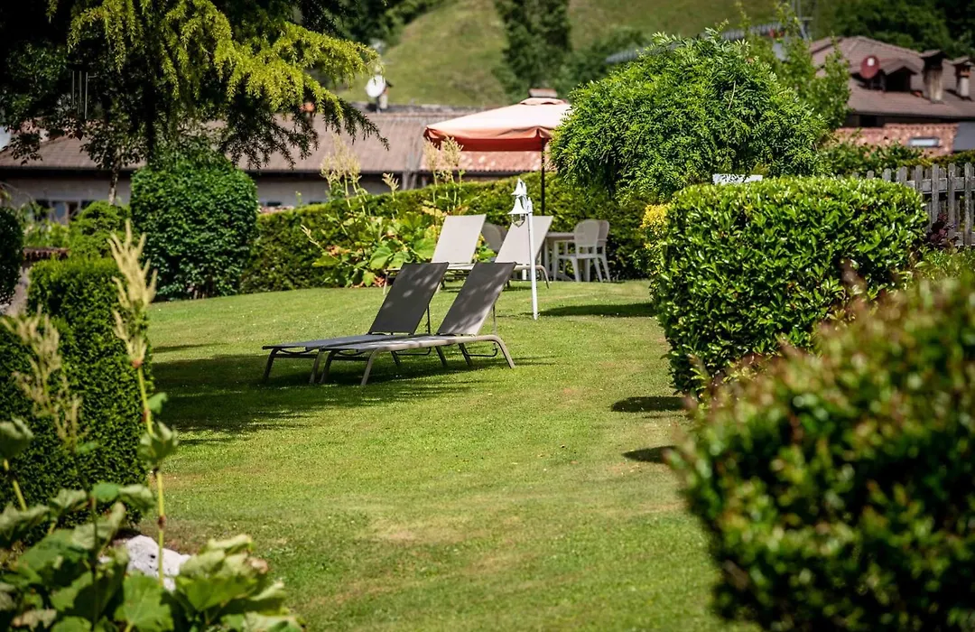 Good Life Hotel Garden-1
