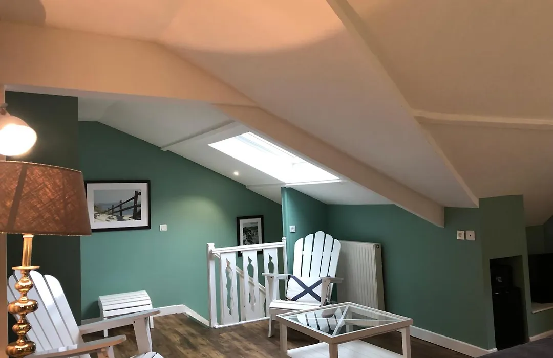 Hotel Les Embruns-1