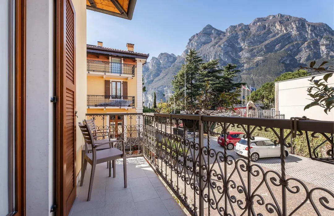 Residence Villa degli Aranci-1