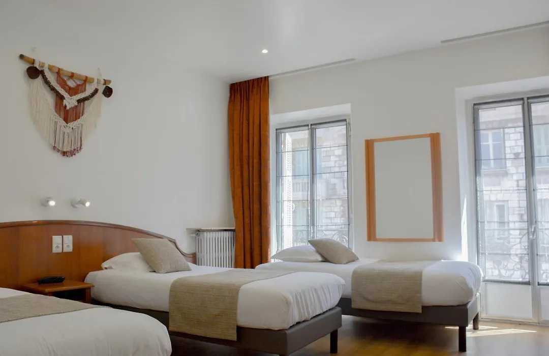 Hotel Busby-1