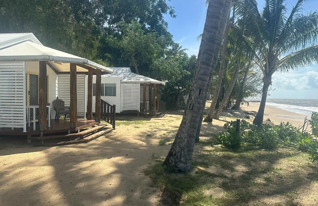 Ellis Beach Oceanfront Holiday Park-1