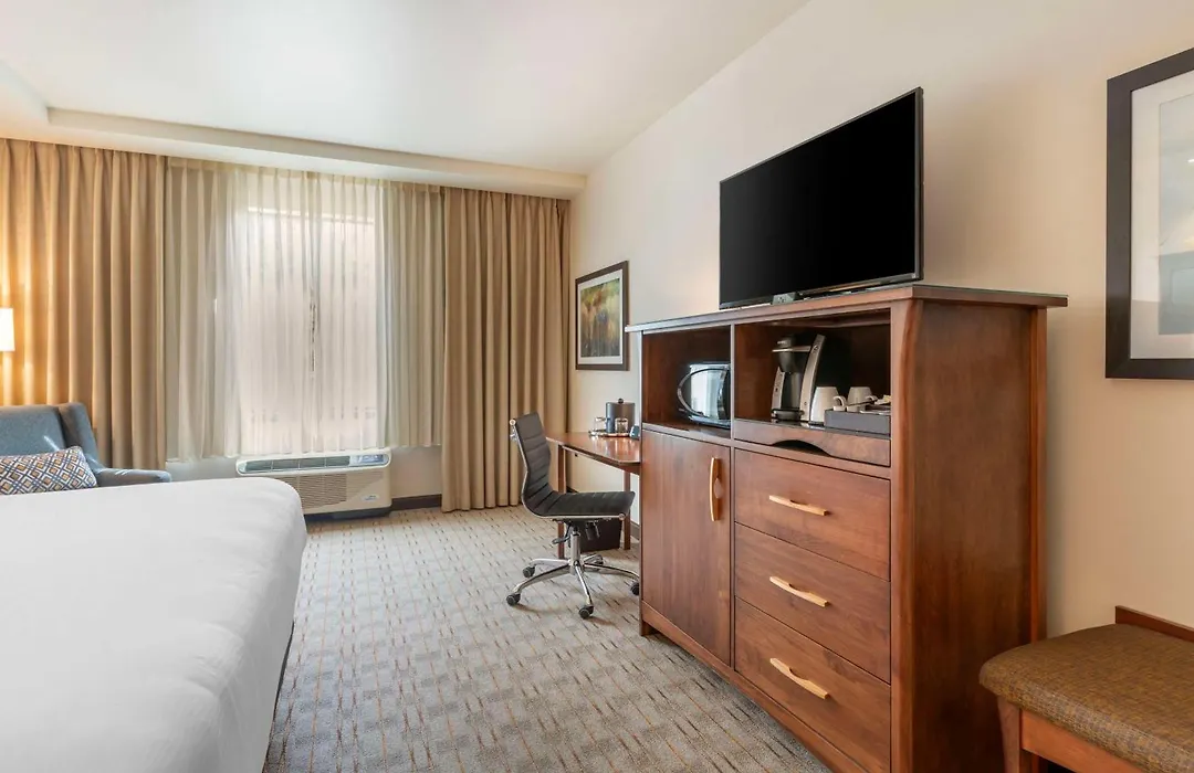 Best Western Premier Boulder Falls Inn-1