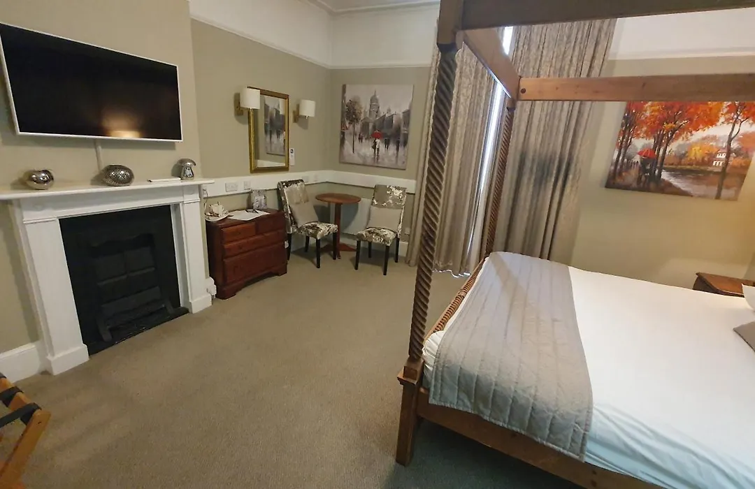 Alton House Hotel-1