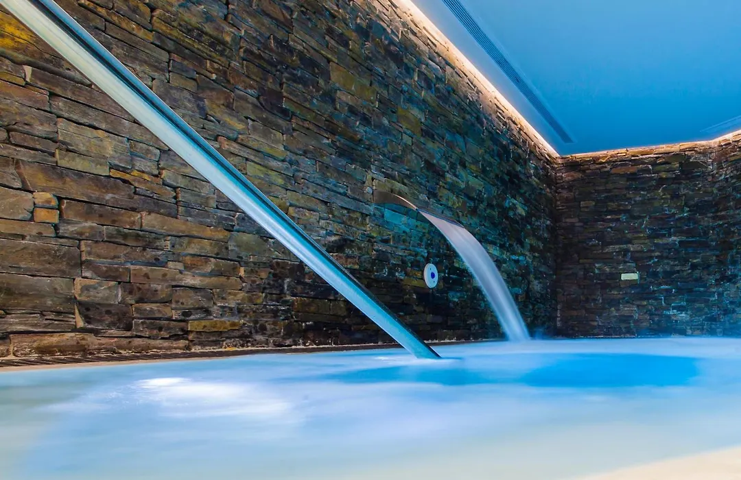 El Lodge, Ski & Spa-1