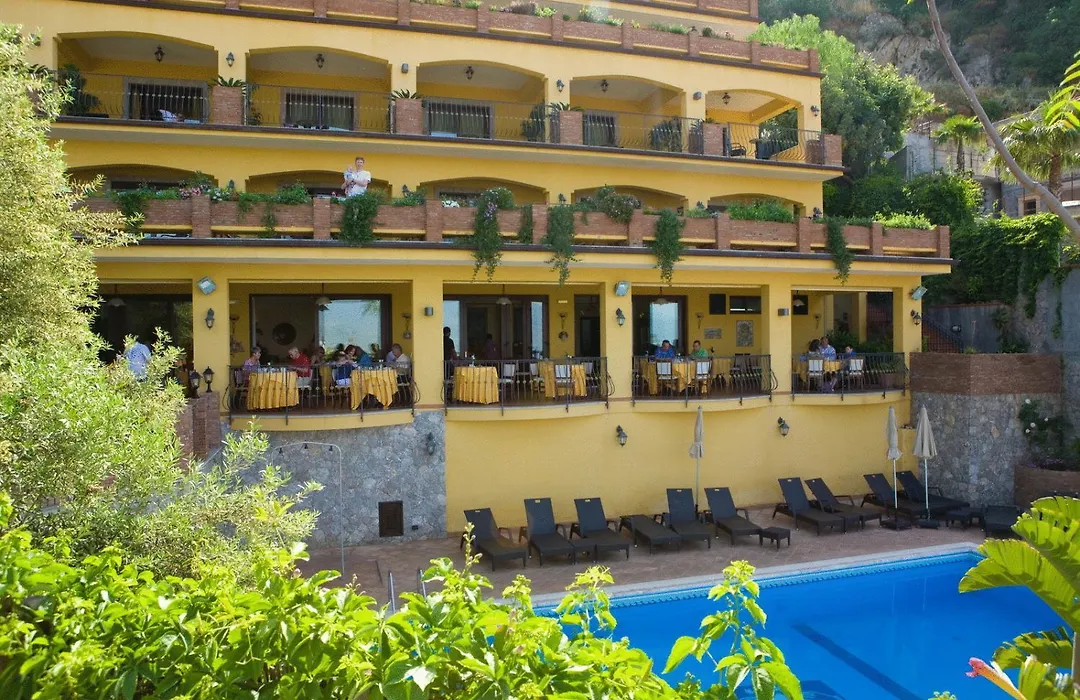 Villa Angela-1