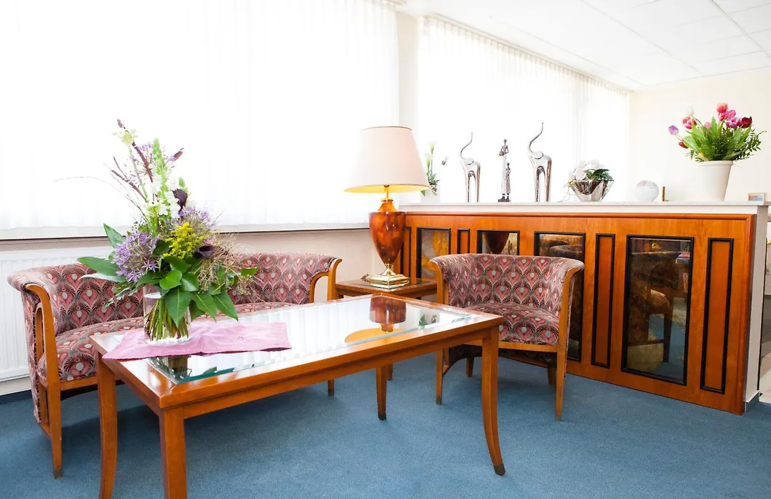 Hotel Am Düsseldorfer Platz-1