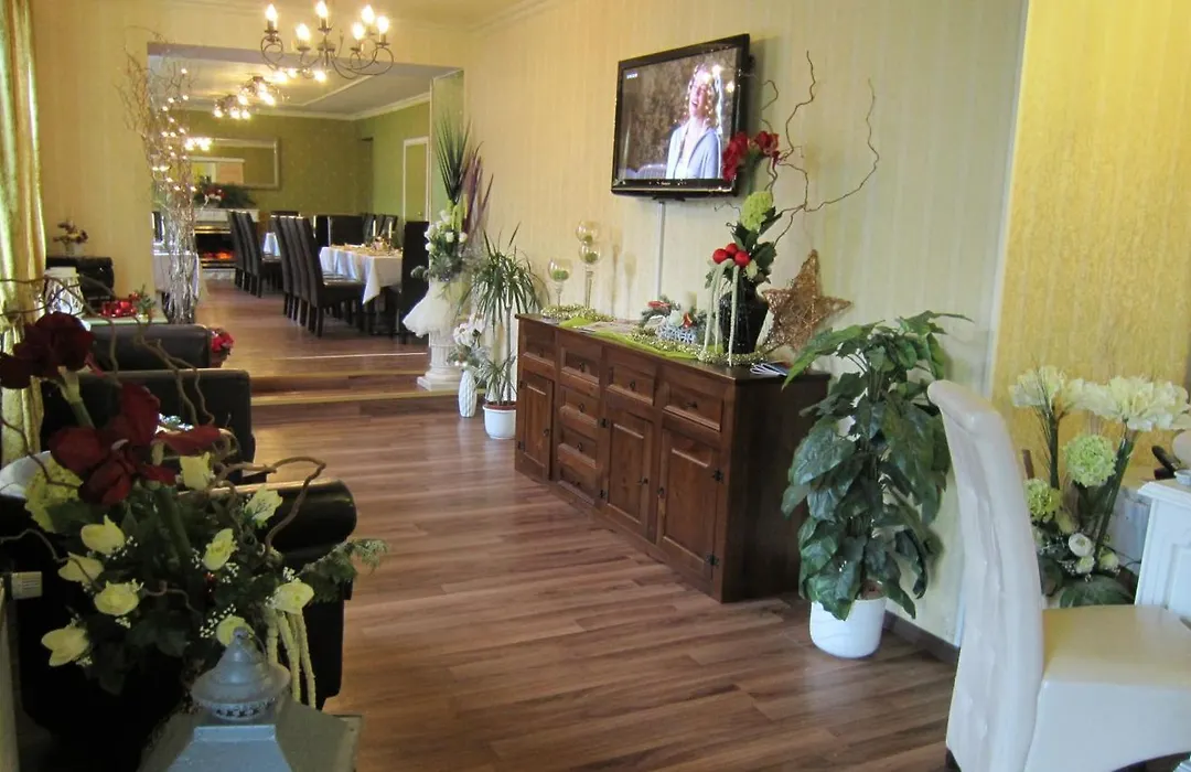 Ahorn Hotel-1