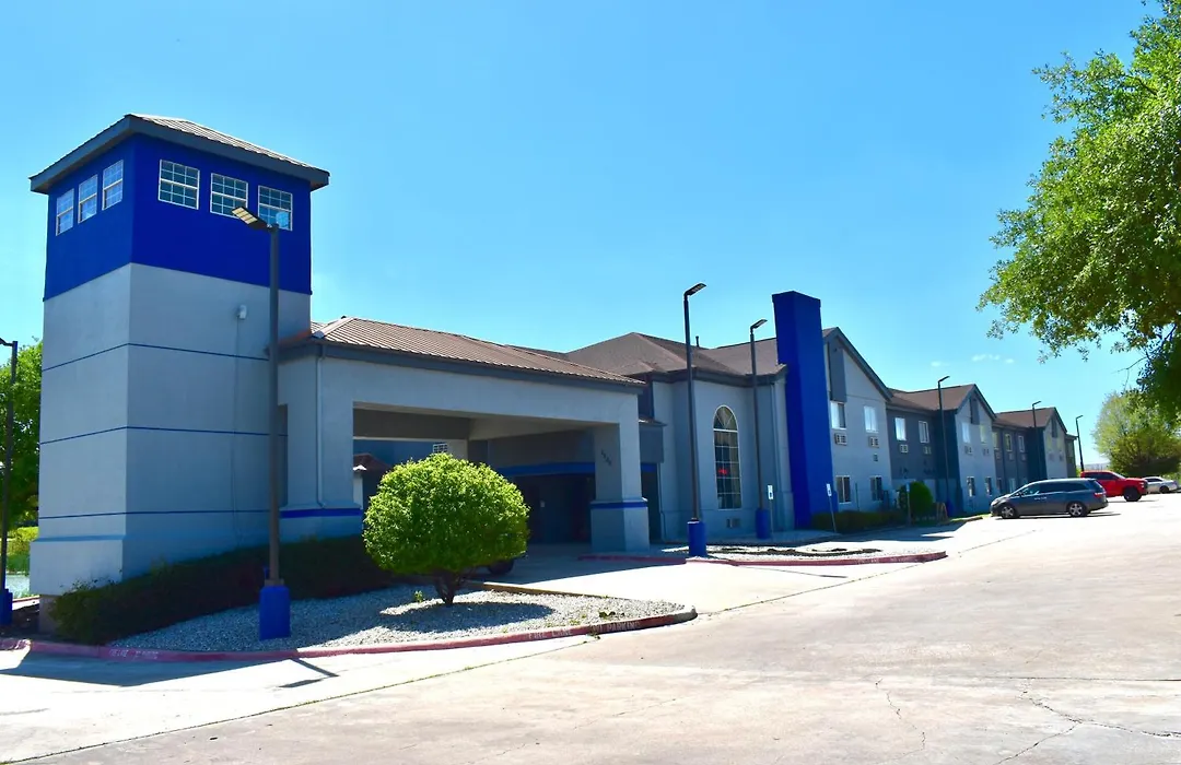 Americas Best Value Inn & Suites Haltom City Ft. Worth-1