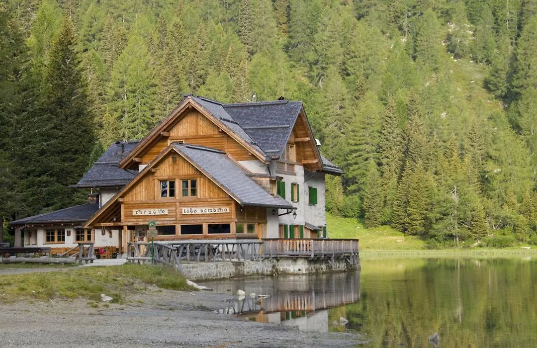 Rifugio Lago Nambino-1