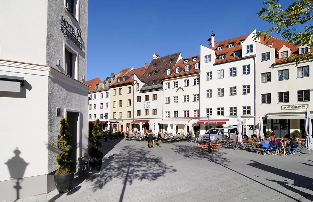 Hotel Blauer Bock-1