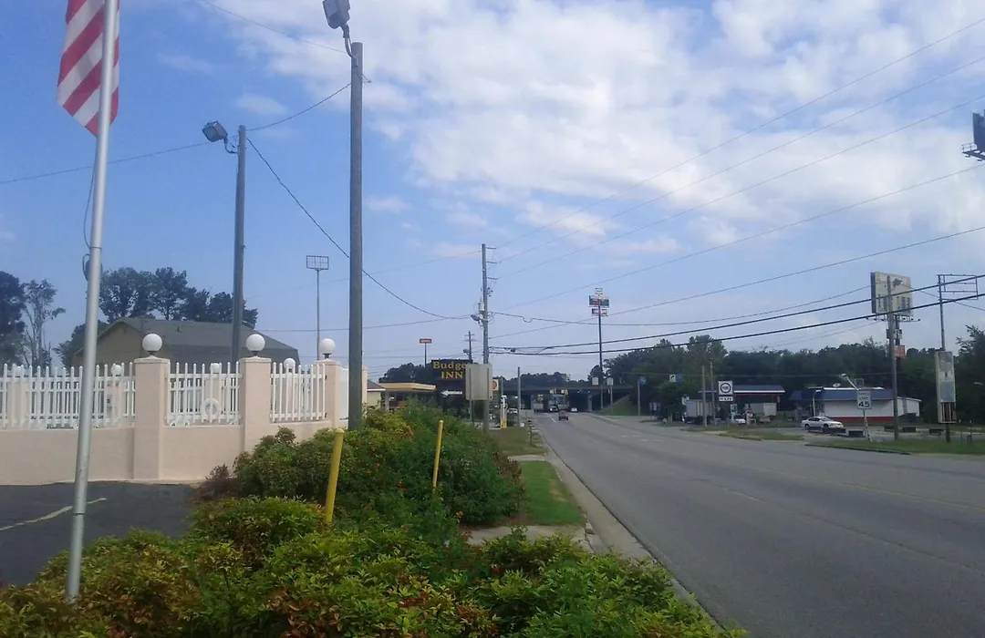 Econo Lodge Calhoun North Damascus-1