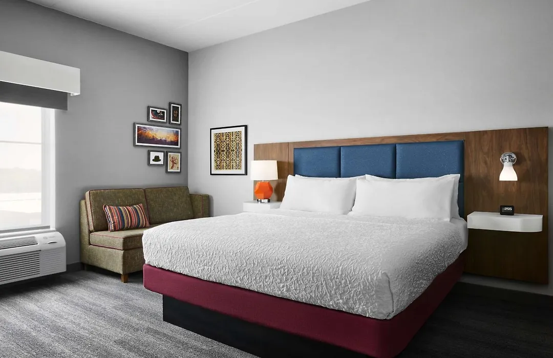 Hampton Inn & Suites Charlotte Steele Creek Road, Nc-1