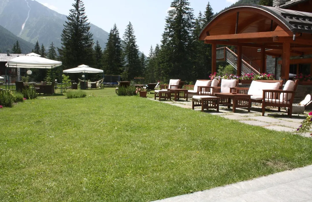 Le Rocher Hotel-1
