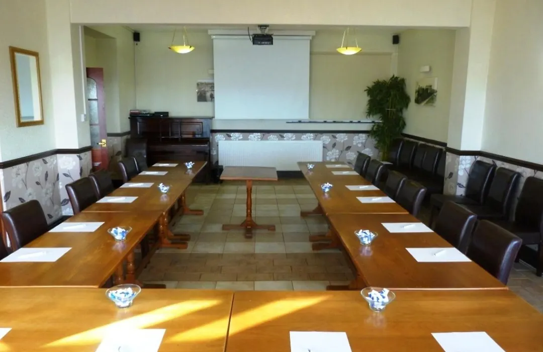 Bailey Ground Hotel-1