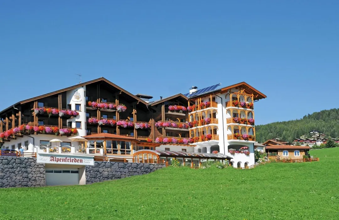 Hotel Alpenfrieden-1