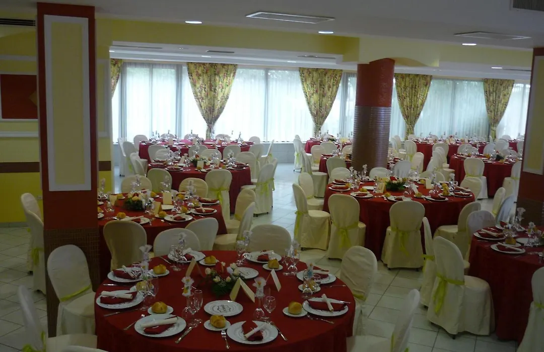 Hotel Val Di Sangro-1