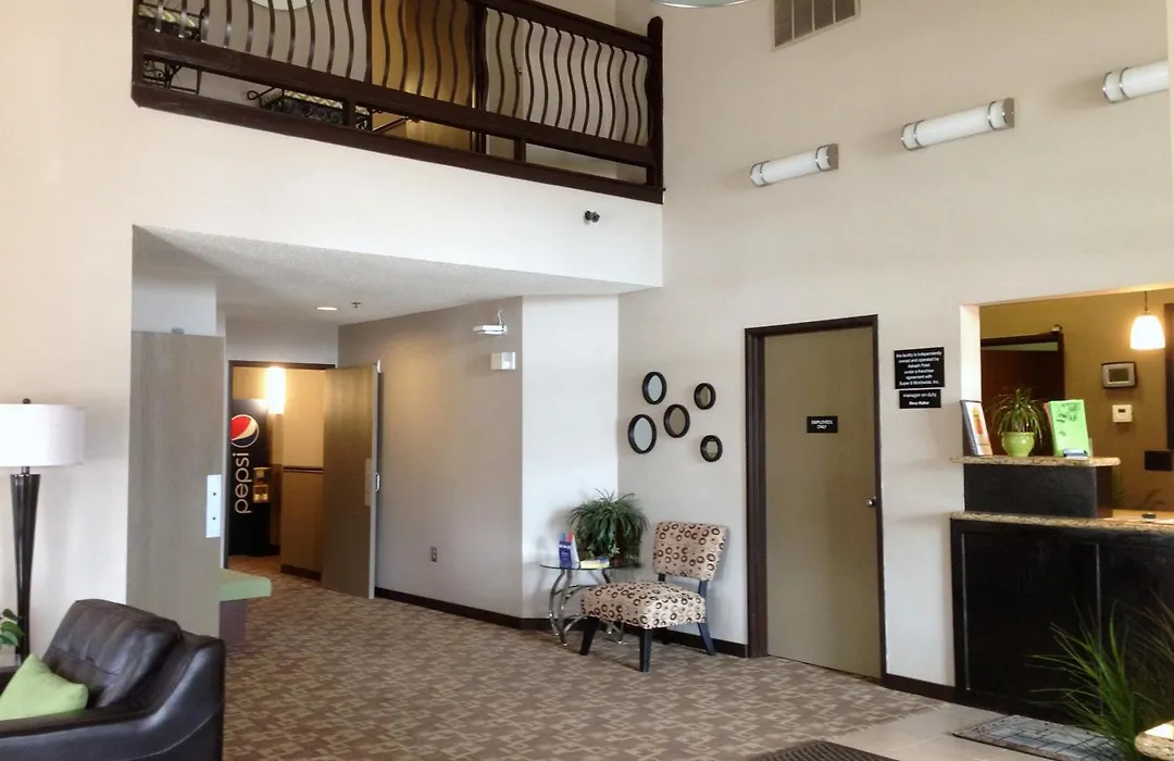 Super 8 By Wyndham Stafford/Springfield Area-1
