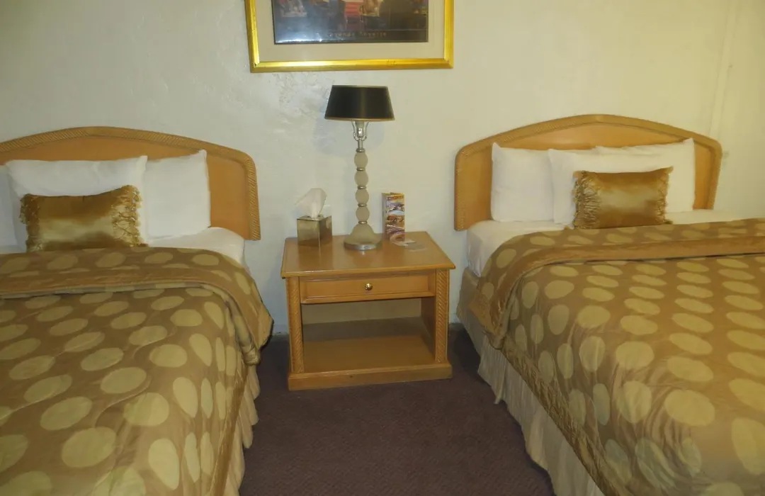 El Trovatore Motel-1