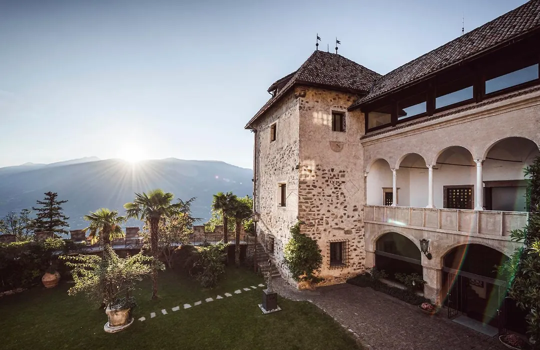 Relais&Chateaux Hotel Castel Fragsburg-1
