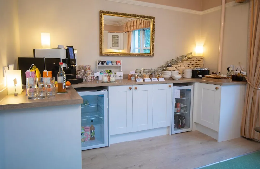Cleeve Hill Hotel-1