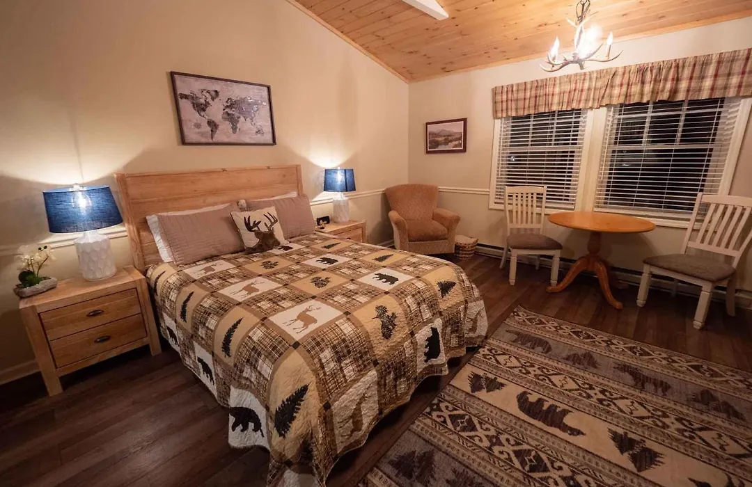 The Snowshoe Lodge-1
