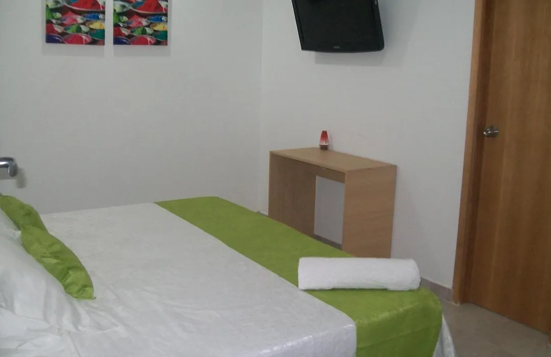 Hotel Calarca Plus-1