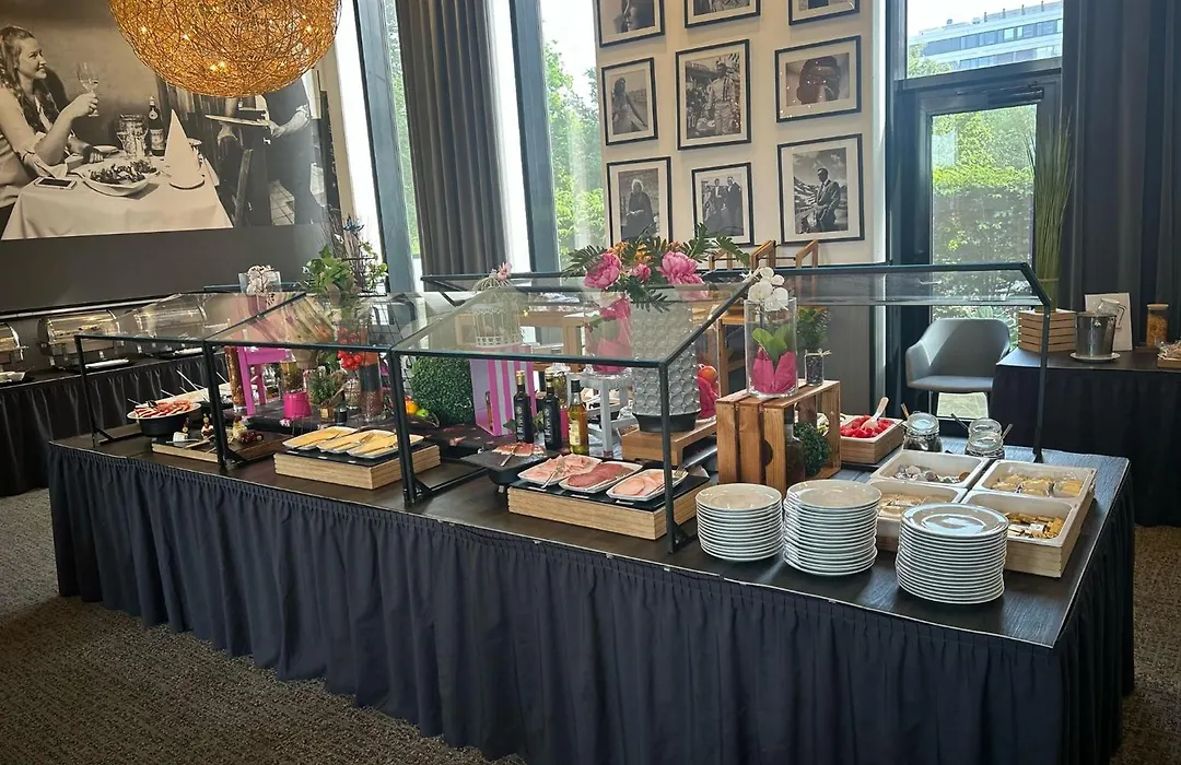 Airport Plaza Hotel Hamburg-1