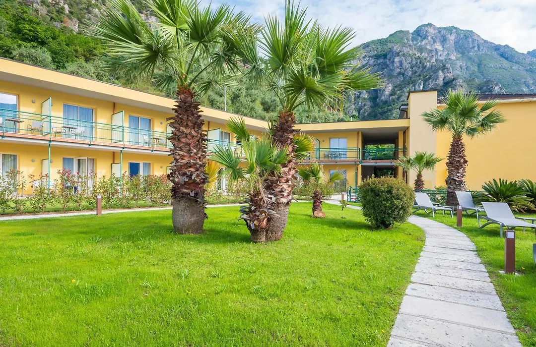 Hotel Cristina-1
