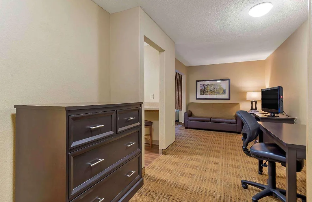 Extended Stay America Select Suites - Atlanta - Kennesaw Chastain Rd-1