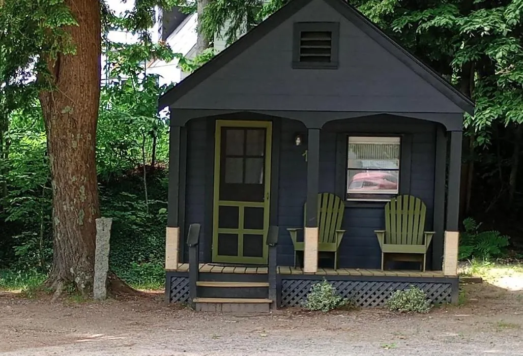 Cottage Place On Squam Lake - Cabins-1