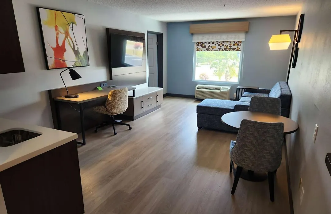 La Quinta By Wyndham Warner Robins - Robins Afb-1