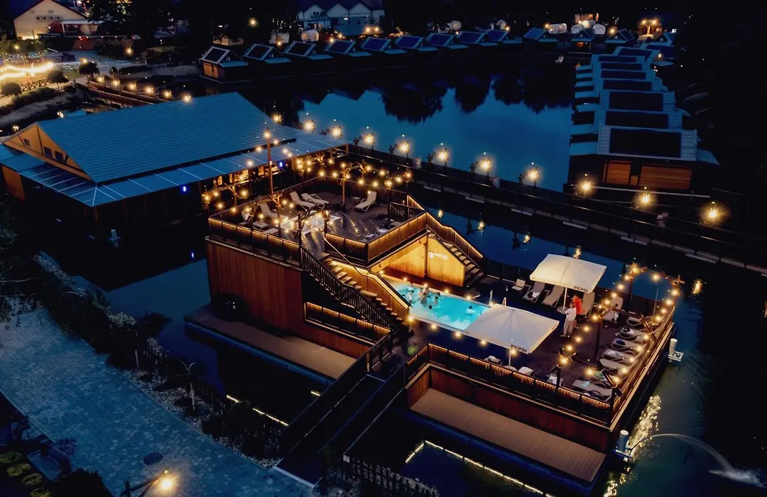 Western Camp Resort-1