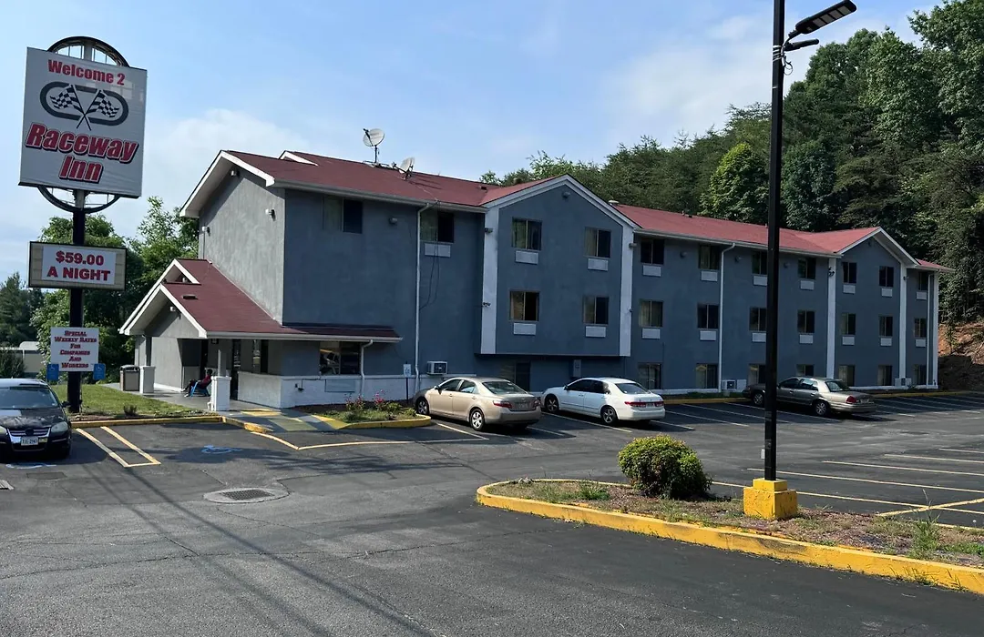 Raceway Inn-1