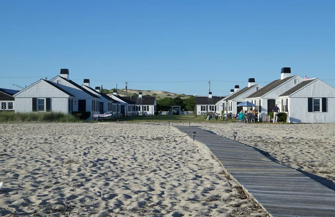Kalmar Village & Tradewinds-1