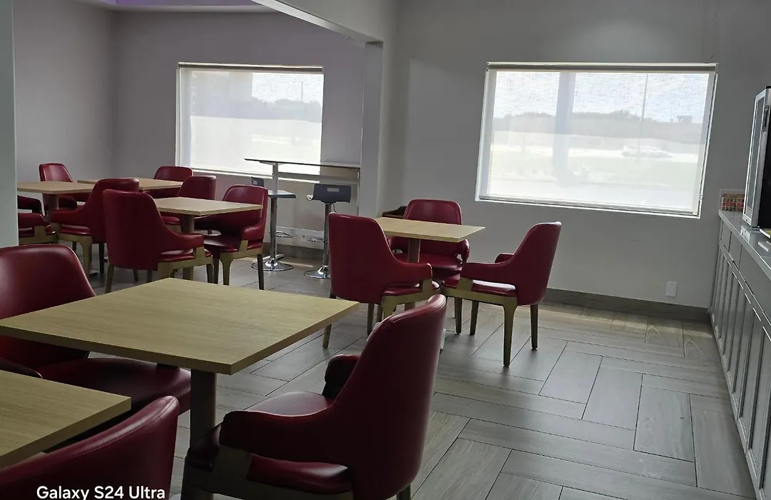 Comfort Inn & Suites Mason City - Clear Lake-1